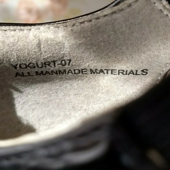 Dollhouse Black Patent Leather Stiletto Heels GUC - Picture 7 of 8